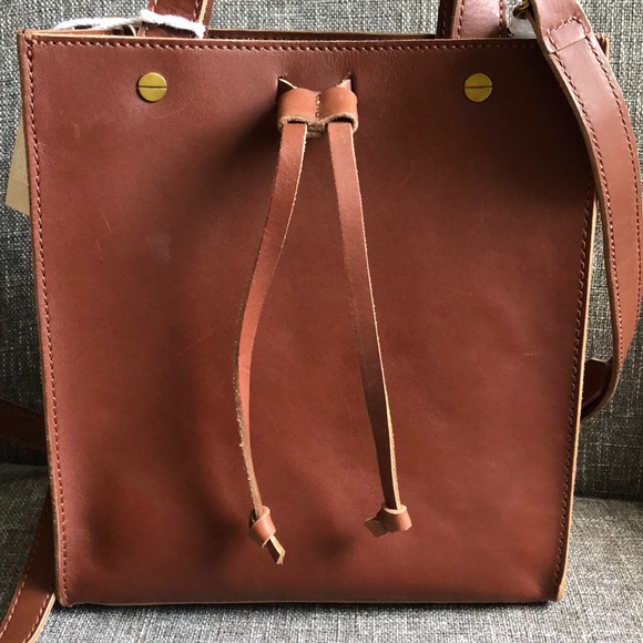 SOLD! Madewell Small Trick Leather Top Handle Tote - Picture 4 of 8